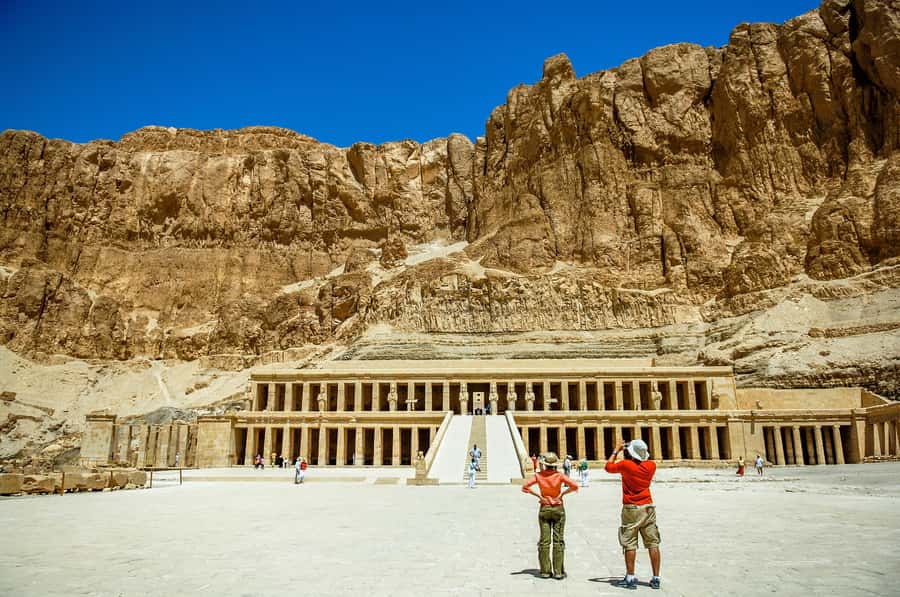 Luxor: East and/or West Banks Guided Tour with Lunch - Karnak rewards a guide who knows when to slow down
