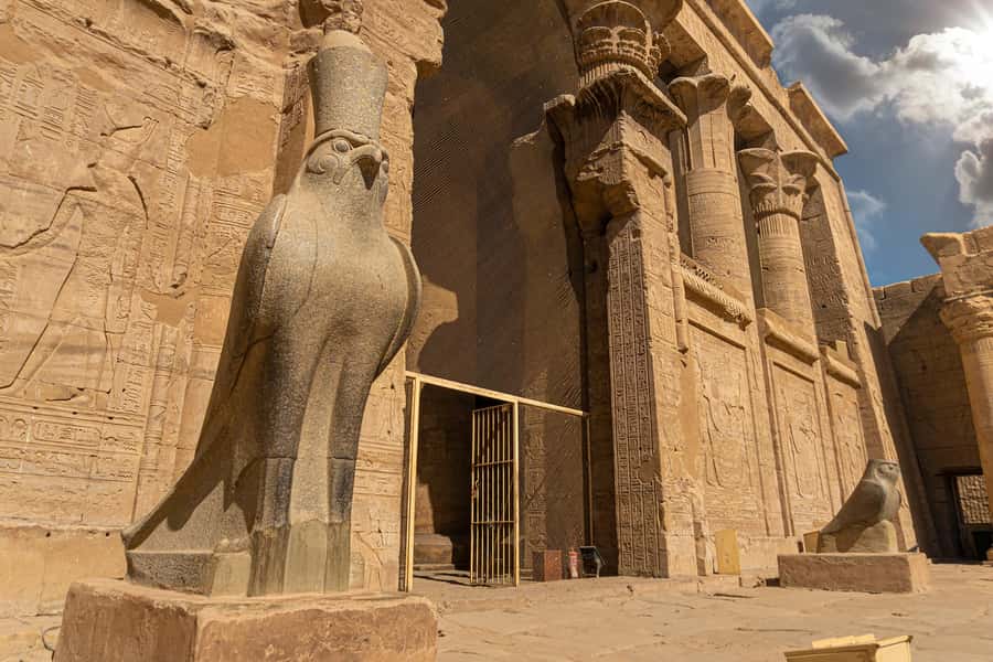 Luxor: Edfu and Kom Ombo Private All-Inclusive Guided Tour - The guide can make or break the temples