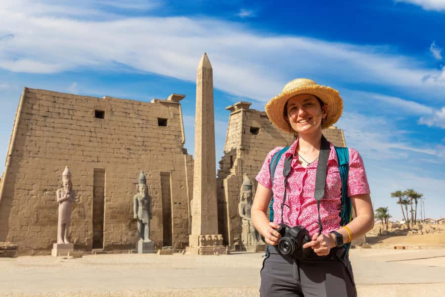 Luxor: Karnak Temple and Luxor Temple Tour with Lunch - What the guide adds to the stones