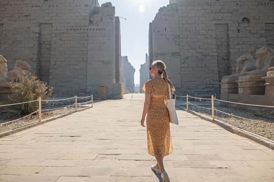 Luxor: Karnak Temple and Luxor Temple Tour with Lunch - Pickup, transport, and the four-hour rhythm