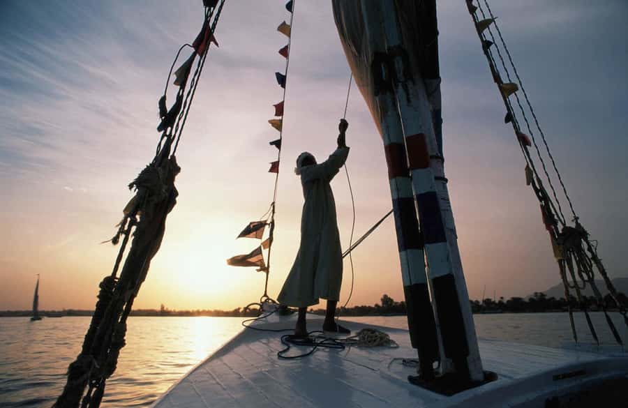 Luxor: Private Felucca Boat Trip with Hotel Pickup - Hotel pickup makes the evening easy