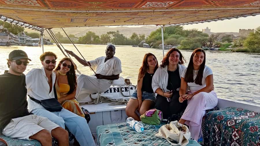 Luxor: Private Felucca Ride with Panoramic Nile Views - Practical timing and booking advice