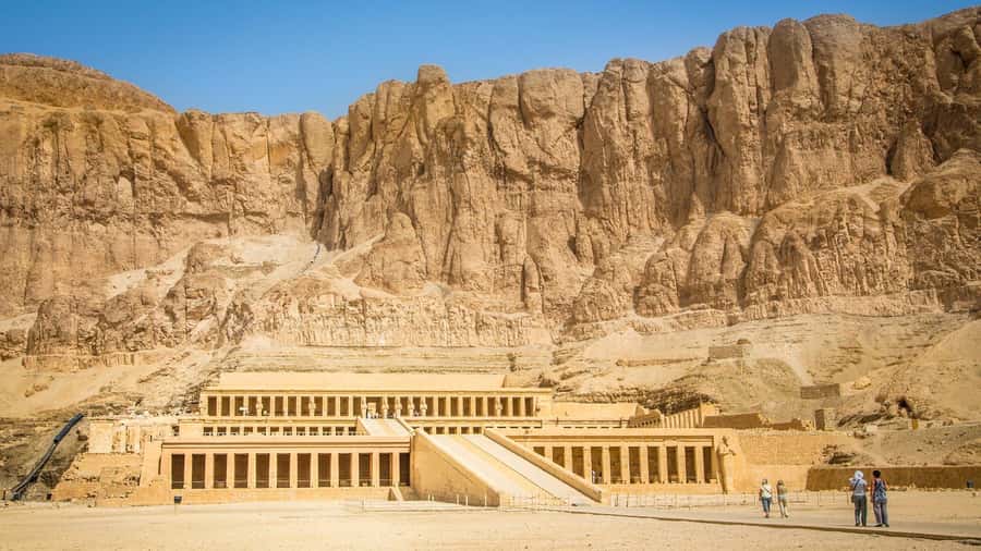 Luxor: Private Full-Day Luxor Highlights Tour with Pickup - Souvenir stops and the one point to watch