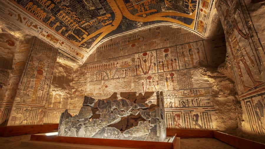 Luxor: Private Tour to Valley of Kings & Hatshepsut Temple. - What makes Hatshepsut Temple different