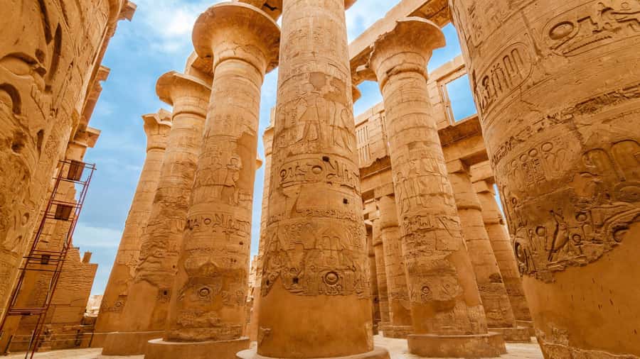 Luxor: Shared Full-Day Tour to Luxor West and East Banks - The guide can make or break the day