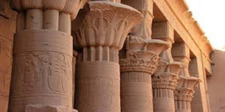 Luxor: Shared Half-Day tour of Dendera Temple with guide - Entering the Temple of Hathor at Dendera