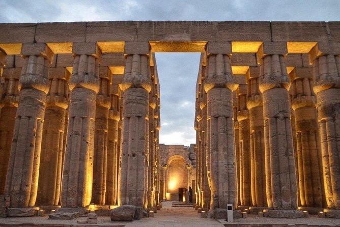 Luxor Tagesausflug in Kleiner Gruppe 3-6 Pers. - The 5:00 am departure and the long road to Luxor