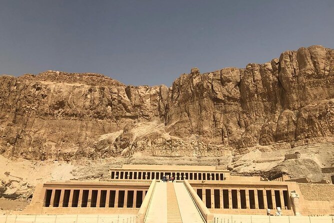 Luxor Valley of the Kings from Hurghada - The Nile boat ride and lunch break