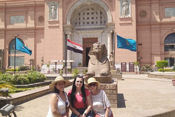 Luxury Private Tour Giza Pyramids ,Egyptian Museum and Bazaars - Is $20 a good value?