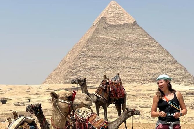 Luxury Private Tour Giza pyramids ,Sphinx ,Camel Rid and Lunch - The Great Pyramids of Giza, three royal tombs in one stop