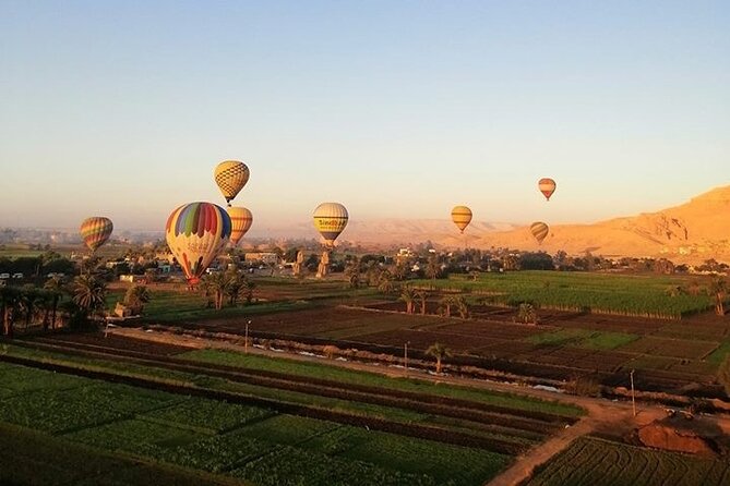 Luxury Sunrise Balloon Ride in Luxor with Hotel Pickup - Group size, basket space, and comfort