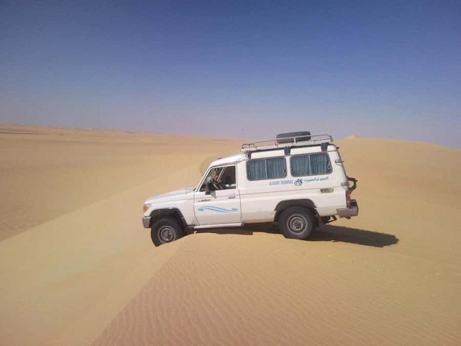 Makadi Bay: Jeep Safari Adventure with Bedouin guide - Camel riding: a short photo stop