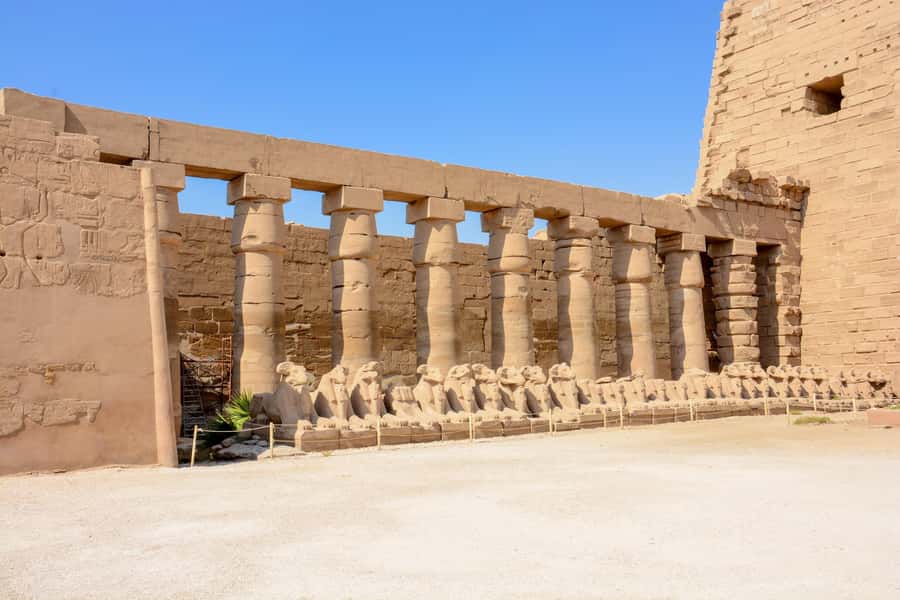 Makadi Bay: Luxor Private Tour Kings Valley and Hatshepsut - Lunch beside the Nile, if you choose it