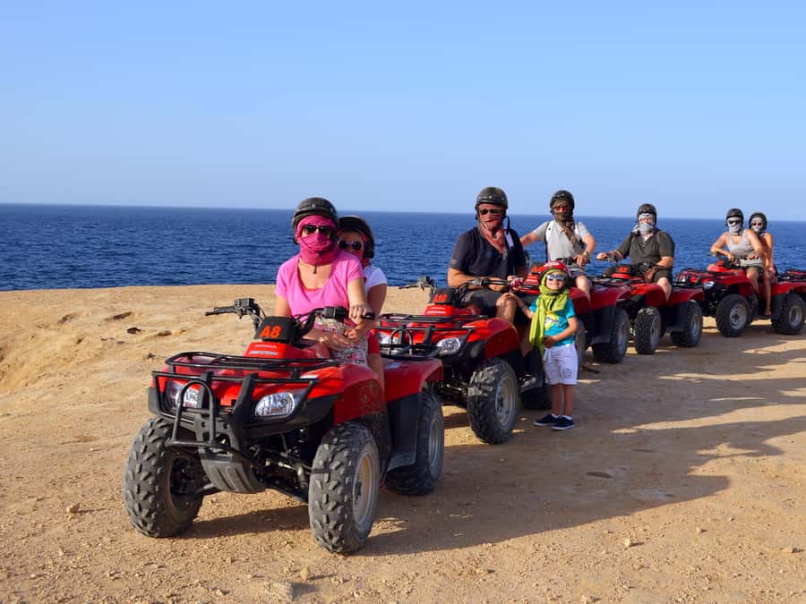 Makadi Bay: Sunset Quad & ATV Adventure & Seaview - Dinner, entertainment, photographs, and tipping
