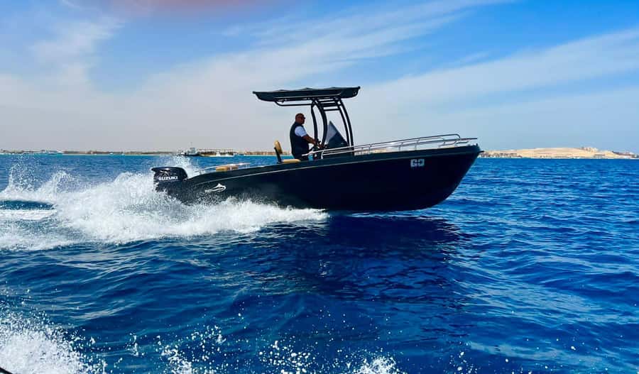 Makadi: Giftun Island Speedboat Cruise to Orange Bay & Lunch - The early hotel pickup and marina transfer