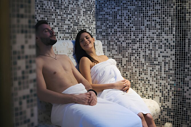 Massage Full Buddy Bath, Sauna & Jacuzzi Cleopatra Plus Hurghada - Thirty minutes of coconut peeling and a face mask