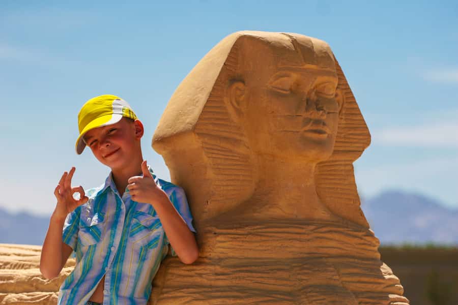 Mini Egypt Private Tour with Transfers & Pedal Boat Ride - Karnak, Luxor, and the scale of ancient Egypt