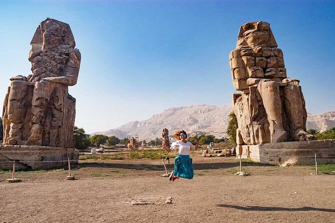 Nefertari and King Tut's Tombs, Hatshepsut and More in Luxor - Colossi of Memnon, a quick stop with a big view