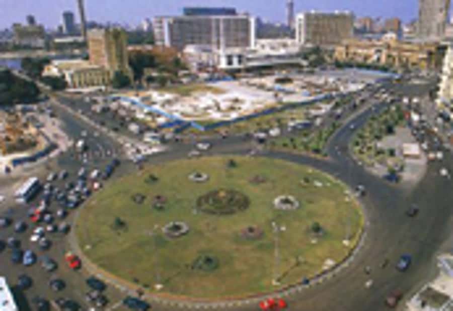 Old Cairo and Khan El Khalili Bazaar: Private Half-Day Tour - St. Barbara and Abu Serga: two more old churches