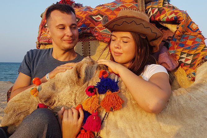 One hour Camel Ride At Amazing Desert With Transfer - Hurghada - Desert views, seaside moments, and an important catch