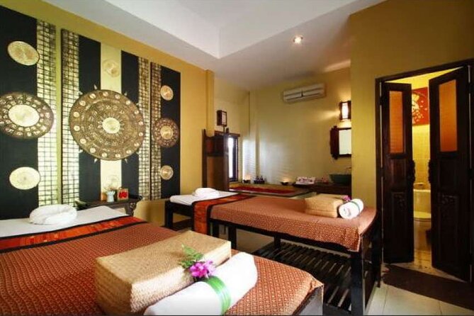 One Hour Full Body Massage in Hurghada - Privacy, crowding, and the local atmosphere