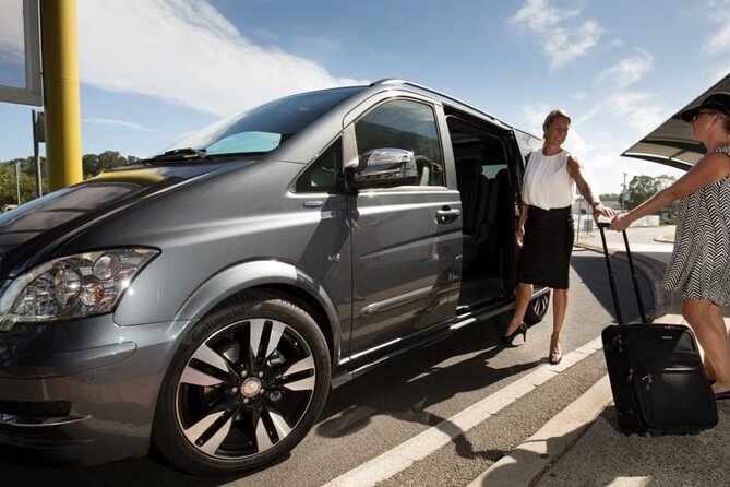 one transfer from airport to Cairo Giza hotels or hotels to Cairo airport - The Private Vehicle and Group Size