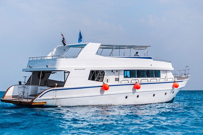 Orange Bay Island Full Day Trip And Water Sport With Lunch - Hurghada - What the service is like on a 30-person boat