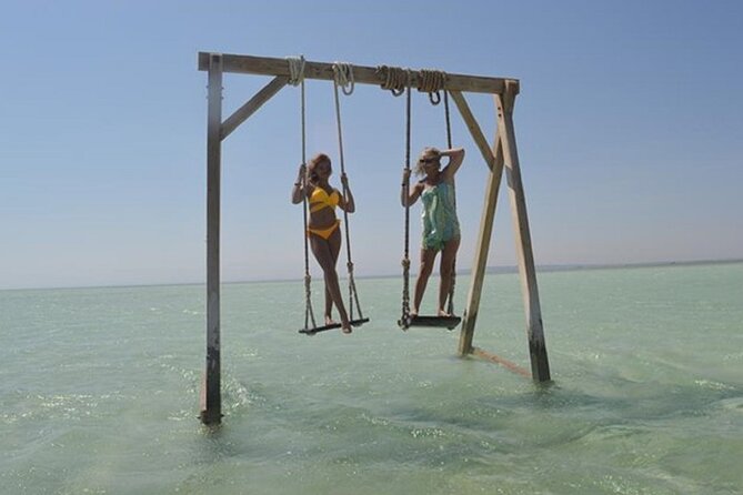 Orange Bay Island Snorkeling Trip With Water Sports - Hurghada - The group atmosphere and possible pressure points