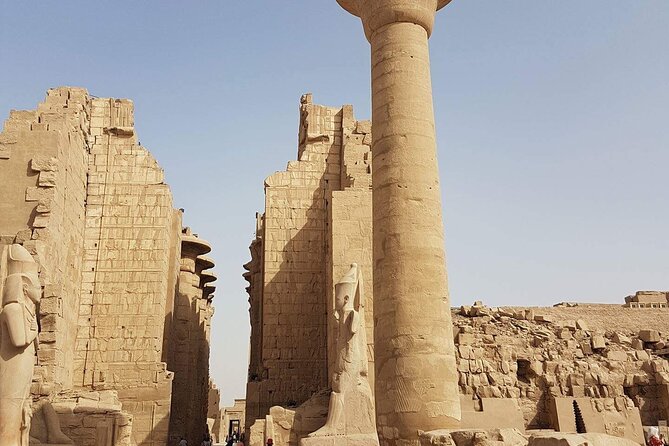 Private 2 day trip to Luxor with overnight stay - A short Nile motorboat ride, with an extra charge