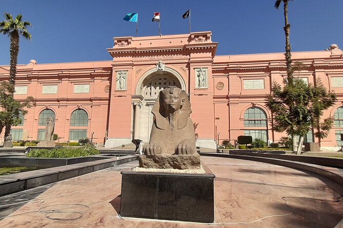 Private All INC-Pyramids,Sphinx,Egyptian Museum,Camel Ride(1 Hour)Lunch& Bazaar - Lunch with a pyramid view