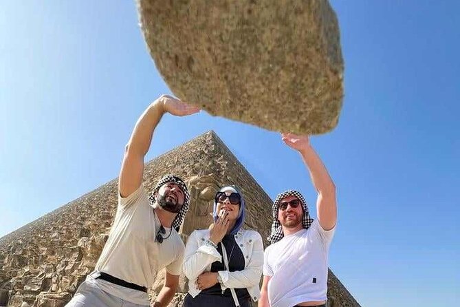 Private Cairo Day Tour Giza Pyramid, Sphinx, Civilisation Museum - Getting close to the Great Sphinx