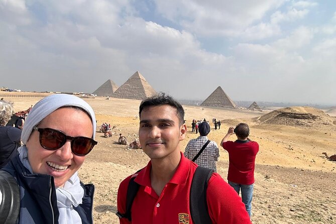 Private Cairo Highlights Tour (Pyramids, Grand Museum and Bazaar) - The value of Moshy and a private guide