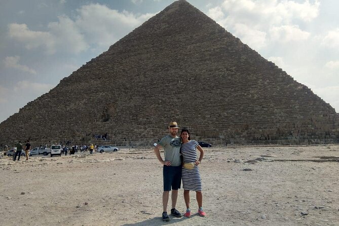 Private Car rent from Cairo: 8 hours with driver - Giza Pyramids: the natural first stop