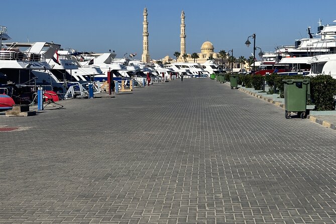 Private city tour with shopping - Shopping in Hurghada without losing the plot