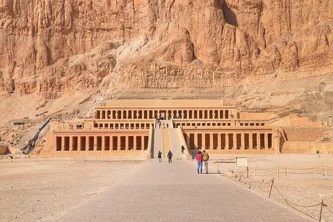 Private Day from Cairo to Luxor by plane with hotel,balloon,west,east and lunch - The balloon flight at sunrise