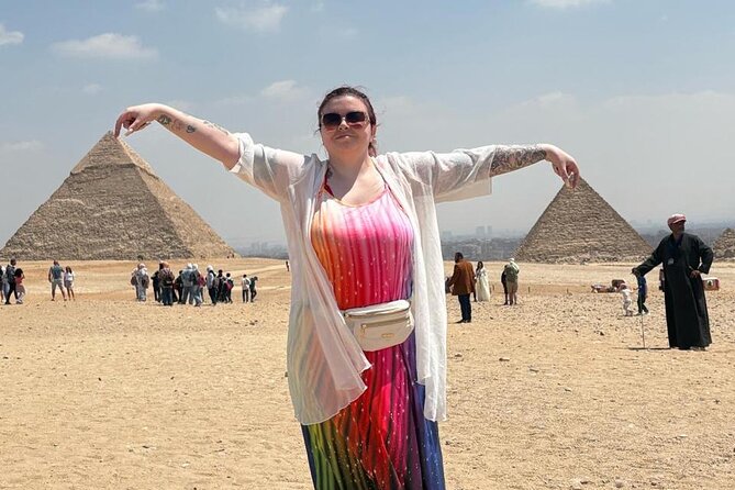 private Day pyramids tour and Grand Egyptian Museum - Should you enter a pyramid?