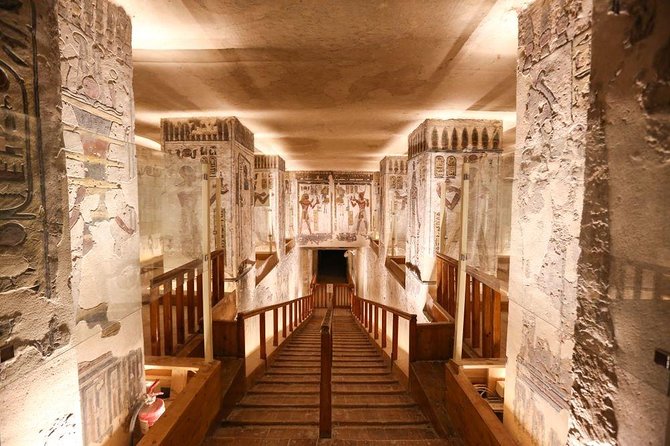 Private Day tour from Hurghada to Luxor - The Valley of the Kings and royal tombs