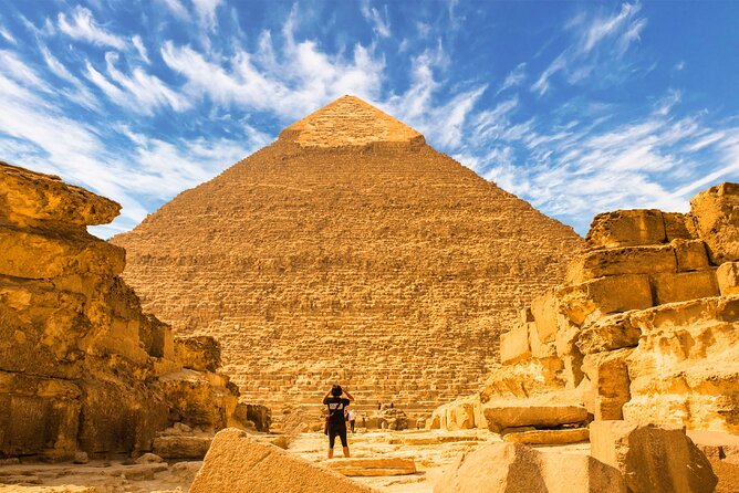 Private Day Tour of Giza Pyramids, Egyptian Museum, and Bazaar" - The Great Sphinx and Its Lion Body