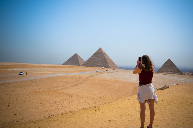Private Day Tour of Giza Pyramids, Egyptian Museum, and Bazaar" - Three Hours Among the Pyramids of Giza