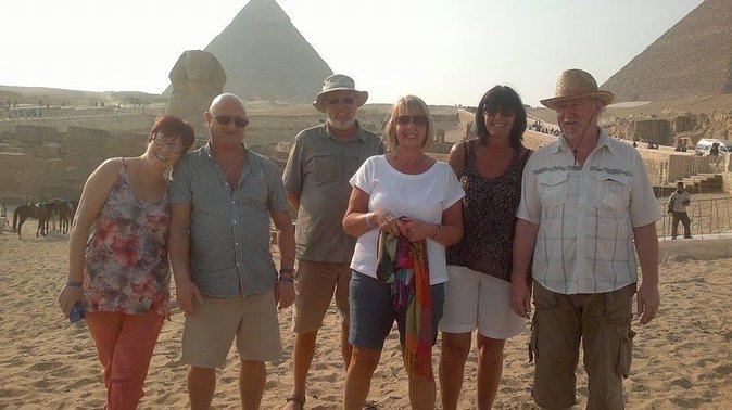 Private Day Tour to Giza Pyramids and Egyptian Museum from Cairo with Guide - Why the private guide matters
