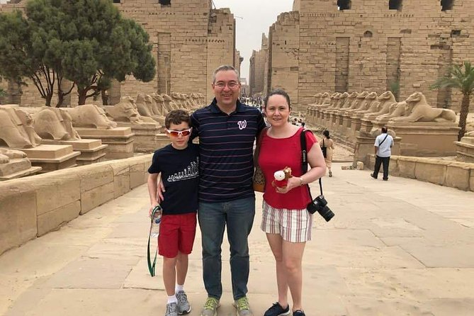 Private Day Tour to Luxor from Hurghada - Colossi of Memnon: a short stop with a big view