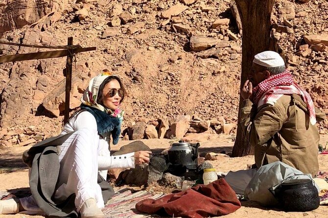 Private Day Tour To White Desert And Bahariya Oasis - The four-hour ride from Cairo to Bahariya