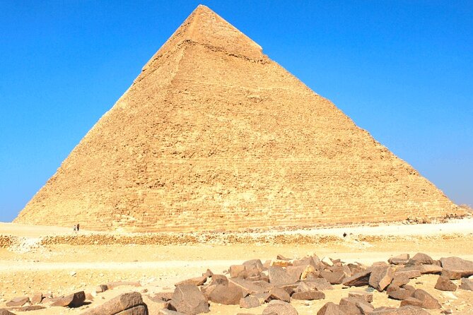 Private day trip to Cairo from Hurghada - Two hours among the Pyramids of Giza