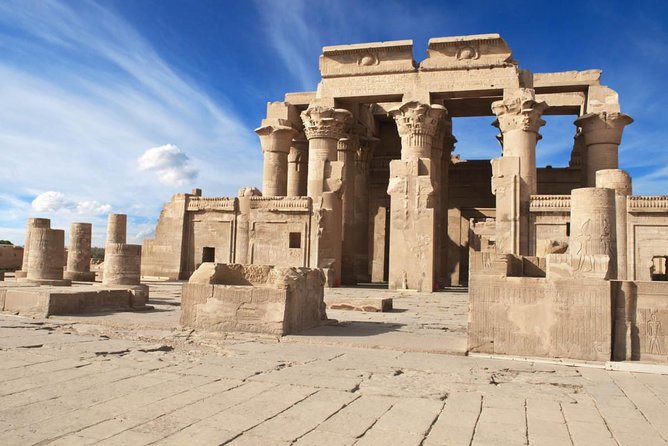Private Day Trip To Kom Ombo And Edfu Temples From Aswan - How private guiding affects the experience