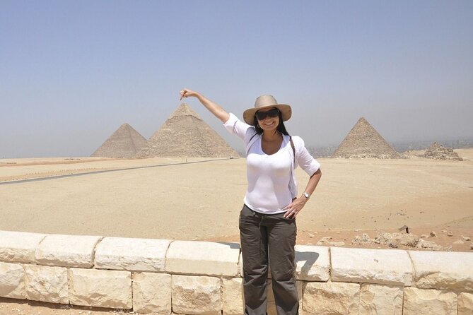 Private Full-Day Tour to Giza Pyramids,Sphinx,Memphis, and Saqqara - Hotel pickup and the private-car advantage