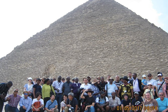 Private full day tour to Giza Pyramids, Sphinx, Sakkara and Dahshour with guided - The Sphinx and Valley Temple add the human story