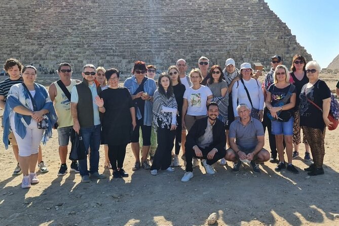 Private Giza Pyramids and Sphinx tour - Why the private guide matters at Giza