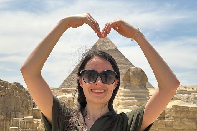 Private Giza Pyramids & Sakkara Tour with Camel Ride & Lunch - The six-pyramid panorama and camel ride