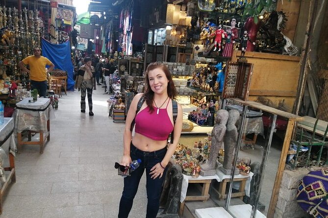 Private guided shopping tour in Khan el-Khalili with Lunch - The shopping question: help or pressure?