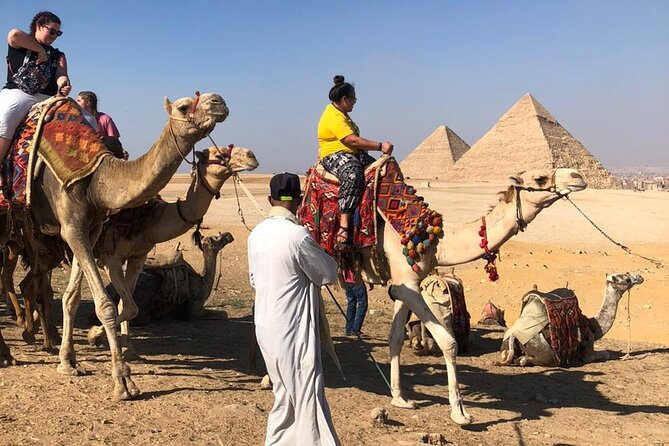 Private Half Day Pyramids Giza, Sphinx with Lunch and shopping - Meeting the Great Sphinx